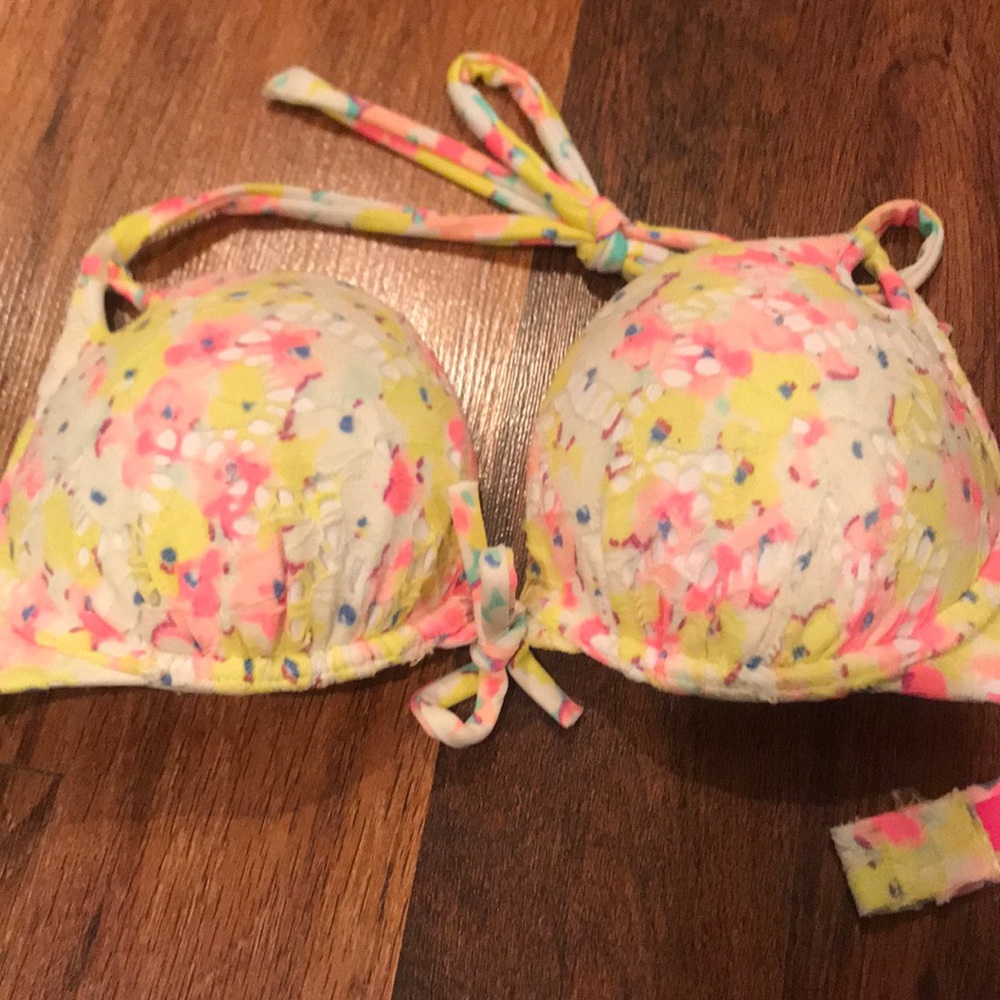 Victoria Secret Bombshell bikini top